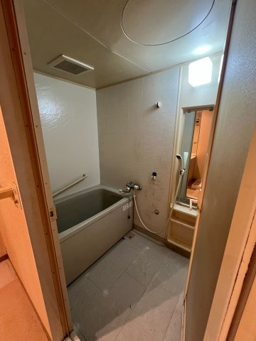 ジュビネール塚口の浴室