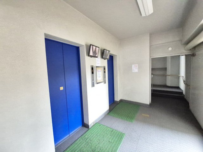 【エントランス】 | ファミール伏見C棟