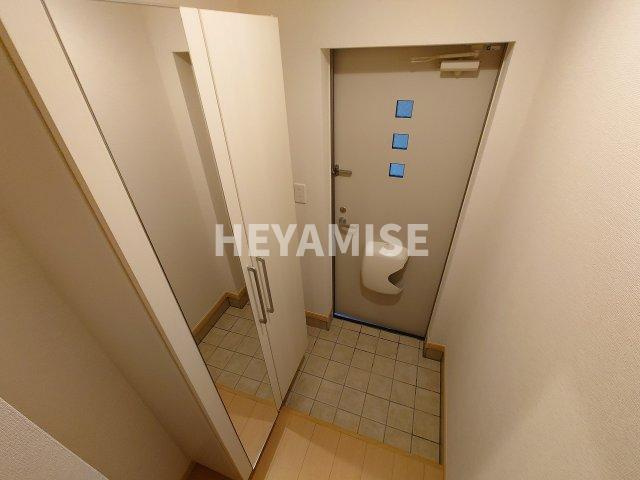 クラールハウスAの玄関|※室内画像は類似物件のもの