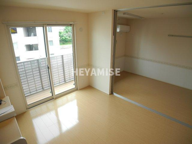 ウィット須田ノ木の居間・リビング|※室内画像は別号室のもの