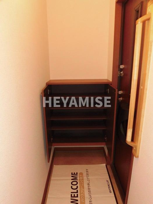 ウィルモア宮小路B棟の玄関