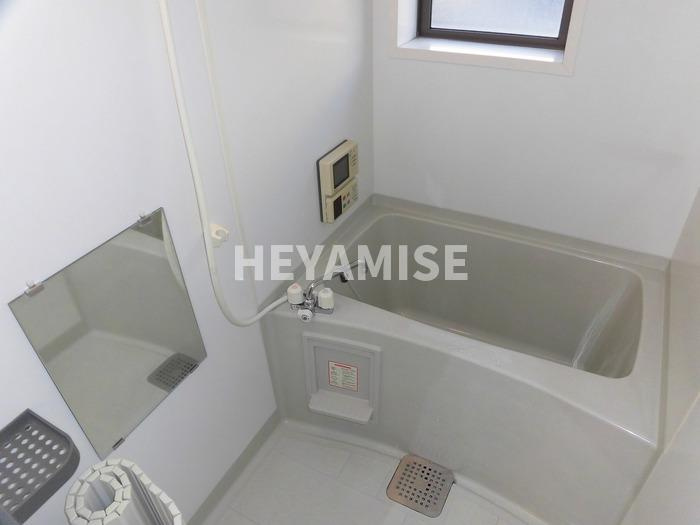 ウィルモア宮小路B棟の浴室