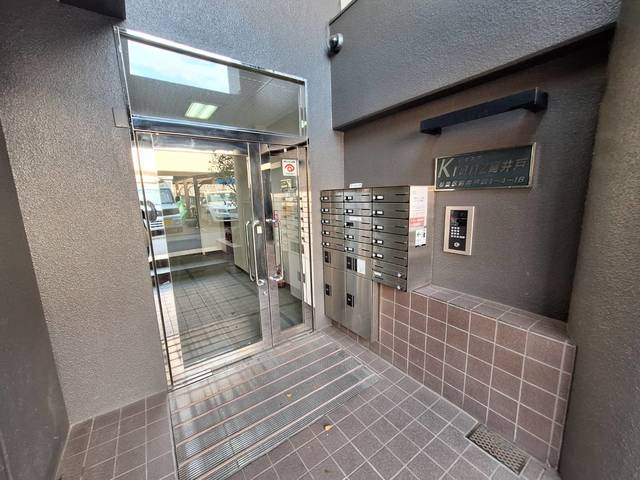 クランツ高井戸のその他共用部分|安心のオートロック・便利な宅配ＢＯＸ