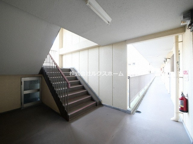 エルムマンションのロビー