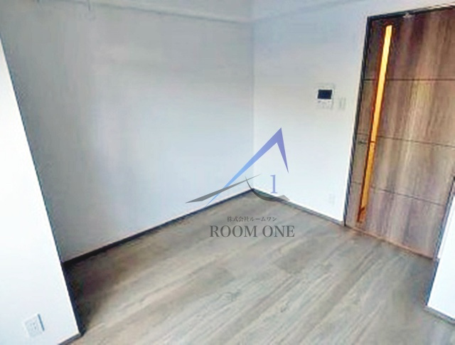 Rising place 綾瀬弐番館の居間・リビング|洋室のお部屋です。