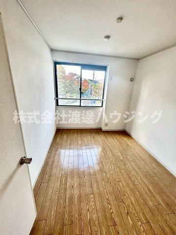 スカイコート待兼山A棟の寝室