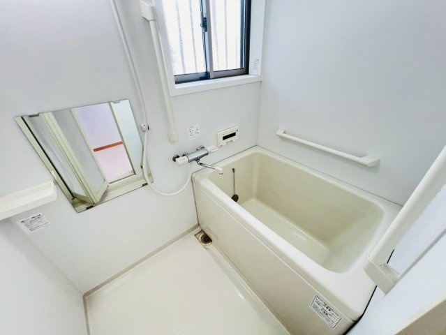 枝吉1丁目連棟戸建（北）の浴室