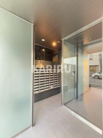 グランルージュ城東のエントランス