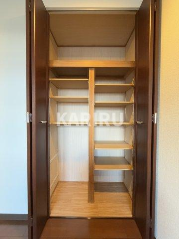 グランルージュ城東の収納