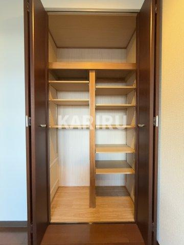 グランルージュ城東の収納