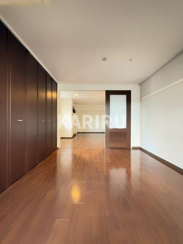 グランルージュ城東の洋室