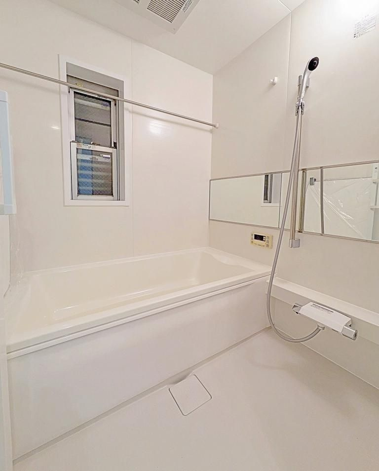 渋谷区代々木3丁目　中古戸建の浴室