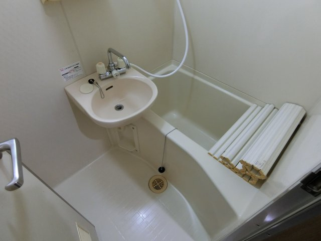 【浴室】 | リヴェール・エスト