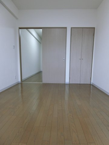 【洋室】 | リヴェール・エスト