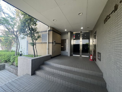 【エントランス】 | リヴェール・エスト