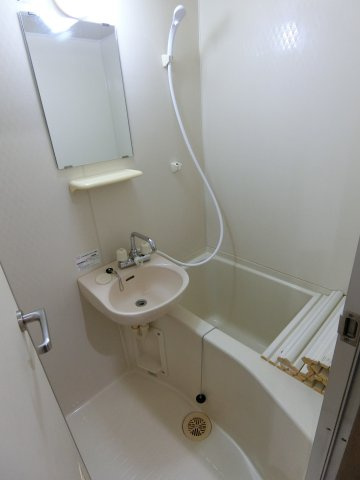 【浴室】 | リヴェール・エスト