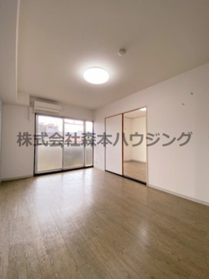 【居間・リビング】 | 　フェルザ住道 | 使いやすいリビングです