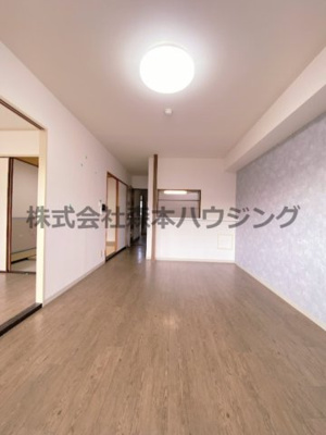 【居間・リビング】 | 　フェルザ住道 | ゆったりとしたリビングです