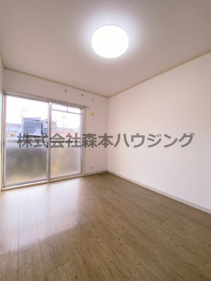 【洋室】 | 　フェルザ住道 | 広々とした洋室です