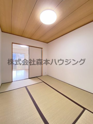 【和室】 | 　フェルザ住道 | 柔らかい畳が心地よい和室