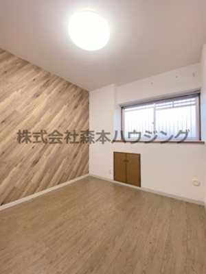 【洋室】 | 　フェルザ住道 | 個人の部屋や寝室として使える洋室です