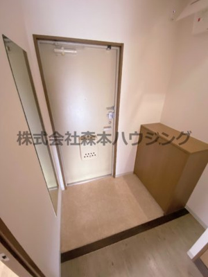 【玄関】 | 　フェルザ住道 | ゆったりとした玄関です