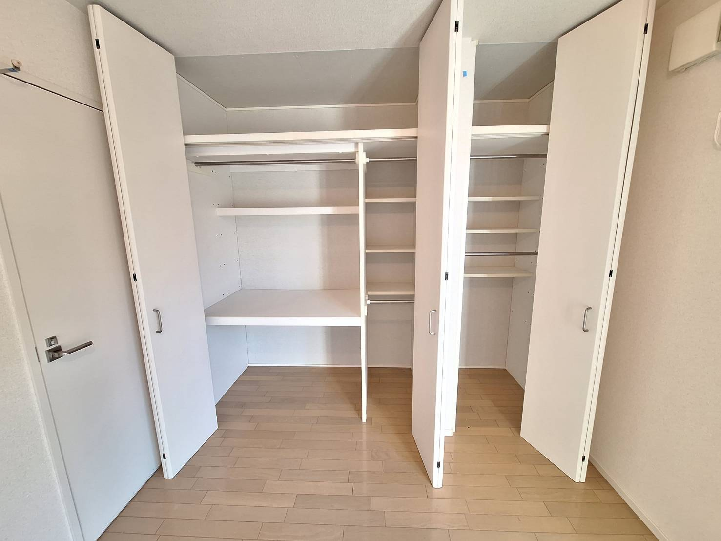 上野毛森の家の洋室