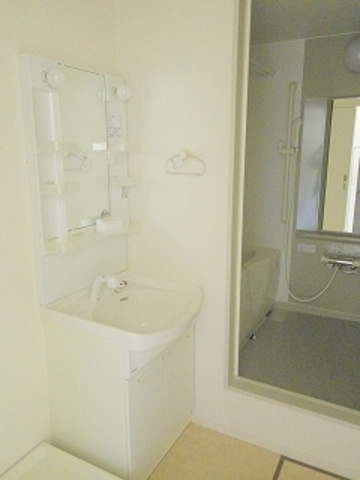 上野毛森の家の洗面所|忙しい朝に嬉しいシャンプードレッサー