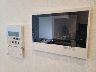 【防犯設備】 | エクセレントシティ蘇我　 | 安心のオートロック完備！セキュリティに配慮したエントランスで、不在時や夜間も心強く、ご家族の暮らしをしっかりと守ります！