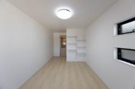 アザーレ・プラネ生田の丘の居間・リビング