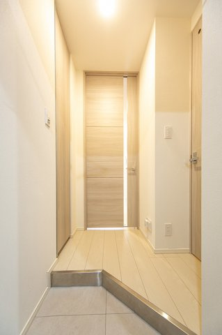 アヴニール三軒茶屋の玄関|※写真は同タイプ住戸です。