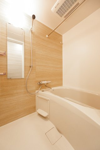 アヴニール三軒茶屋の浴室|※写真は同タイプ住戸です。