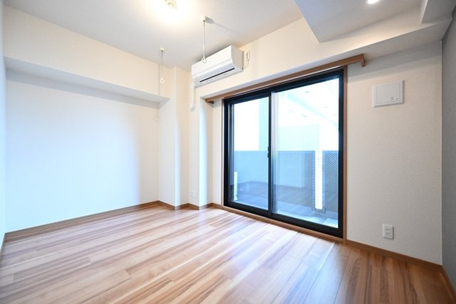 ルーブル高円寺伍番館の洋室|個人の部屋や寝室として使える洋室です