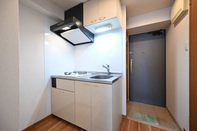 ルーブル高円寺伍番館のキッチン|お料理しやすいキッチンです