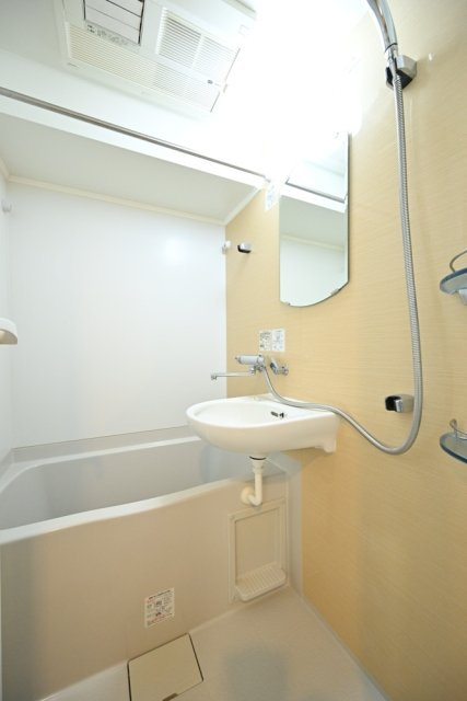 ルーブル高円寺伍番館の浴室|きれいなお風呂です