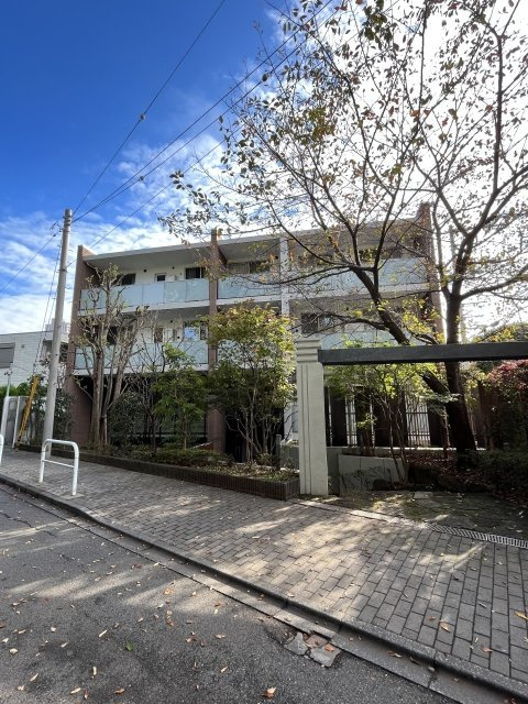 アトランティス三鷹