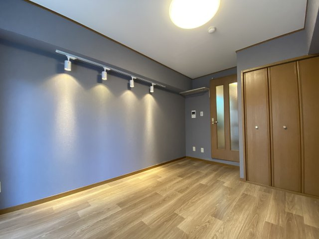 ヴィーブル三国ヶ丘の居間・リビング