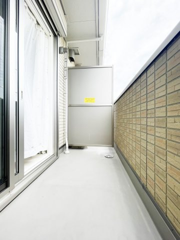 ロイヤルサン　Ｂ棟のバルコニー