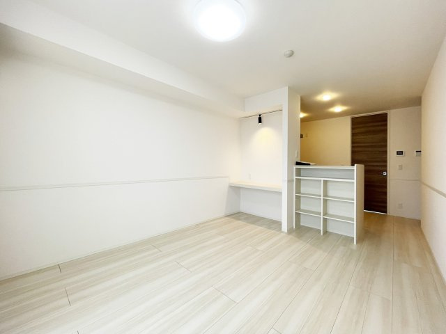 ロイヤルサン　Ｂ棟の居間・リビング