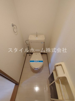 【トイレ】 | セジュールつきじ | 同建物内別部屋の写真です。