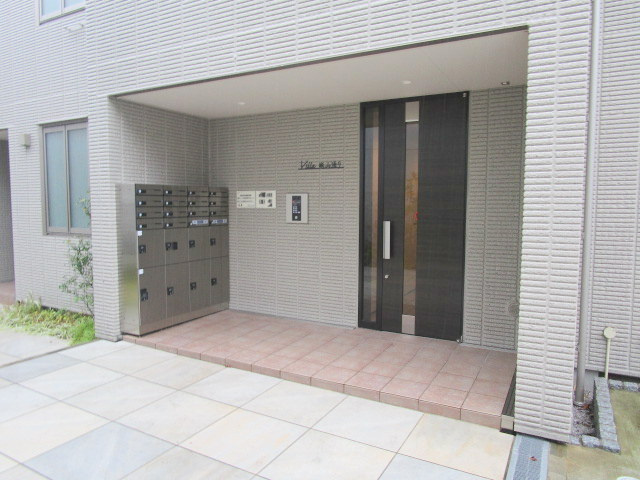 Villa　城山通りのエントランス|オートロック付きのエントランス