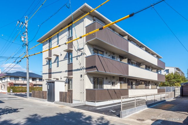 クレストコート