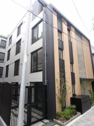 LEGALAND白山の外観