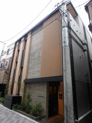 LEGALAND白山の外観