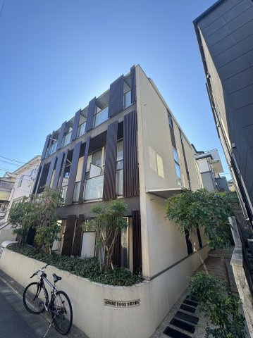グランエッグス文京大塚Sのエントランス
