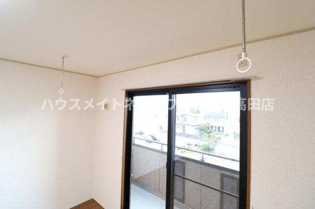 ロイヤルパレス春日山のその他|室内物干し