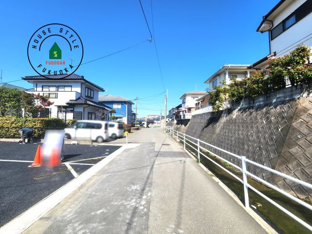 糟屋郡須恵町新原第5-3棟（1号棟）の前面道路含む現地写真|前面道路です。
