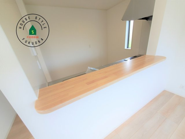 福津市西福間3丁目第7-2棟（2号棟）の内観：施工例|ダイニングとリビングのメリハリが付けやすい空間設計になっています。