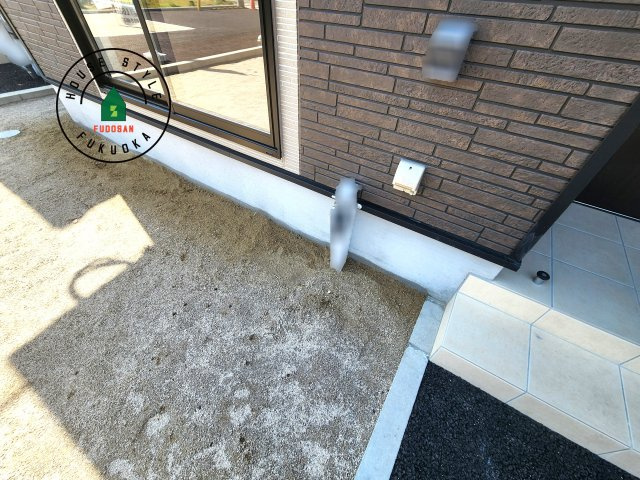 糟屋郡須恵町新原第5-3棟（2号棟）の外観：施工例|将来的にウッドデッキなど施工して、素敵なバルコニースペースを活用できます。