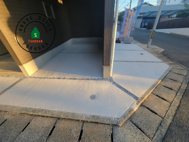 福岡市西区小戸3丁目第1-3棟（2号棟）　の外観：施工例|駐車場になります。